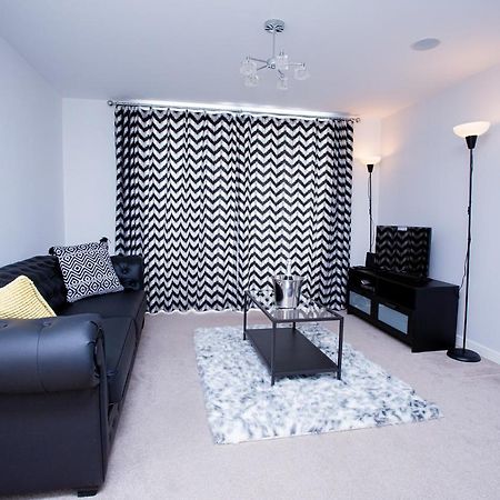 Mills Apartment - Two Bedroom En-Suite Apartment Νορθάμπτον Εξωτερικό φωτογραφία