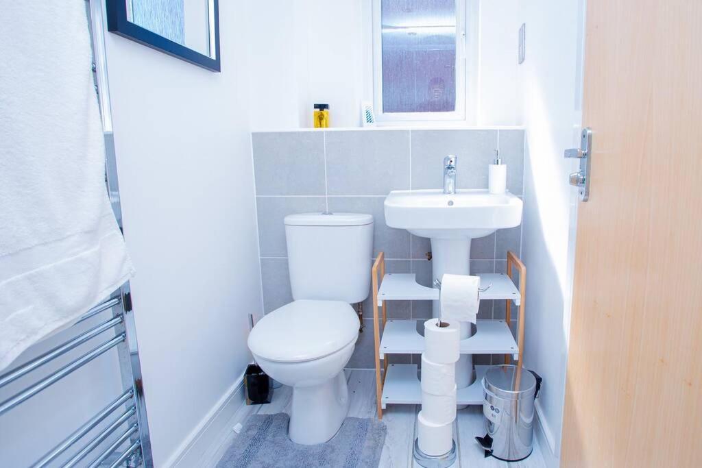 Mills Apartment - Two Bedroom En-Suite Apartment Νορθάμπτον Εξωτερικό φωτογραφία